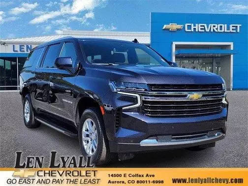 2023 Chevrolet Suburban LT 4WD photo