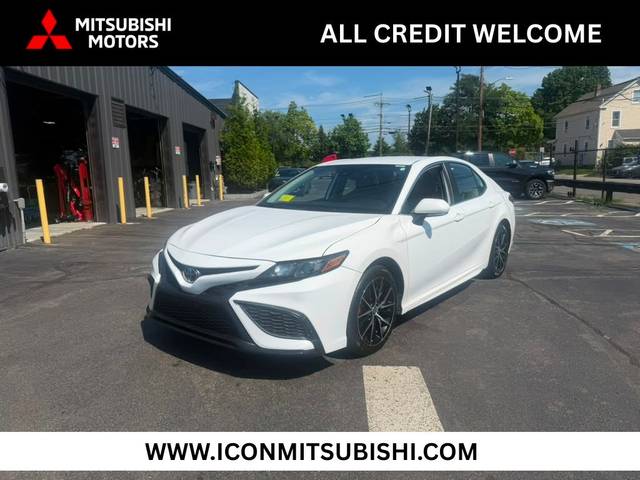 2022 Toyota Camry SE FWD photo