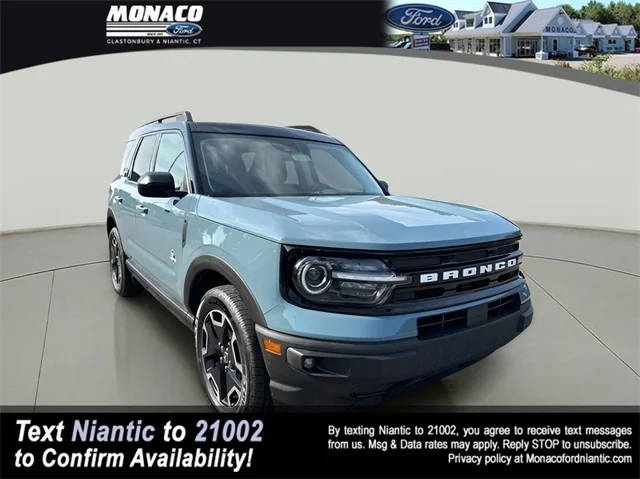 2021 Ford Bronco Sport Outer Banks 4WD photo