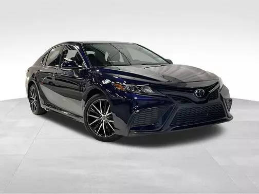 2022 Toyota Camry SE FWD photo