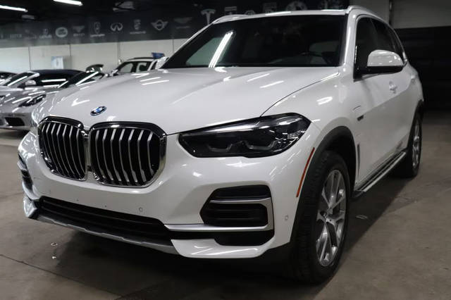 2023 BMW X5 xDrive45e AWD photo
