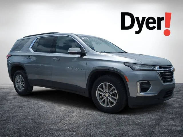 2023 Chevrolet Traverse LT Cloth AWD photo