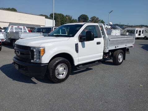 2017 Ford F-250 Super Duty  RWD photo