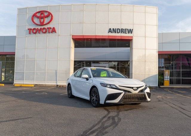 2022 Toyota Camry SE FWD photo