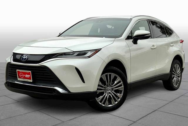 2022 Toyota Venza XLE AWD photo