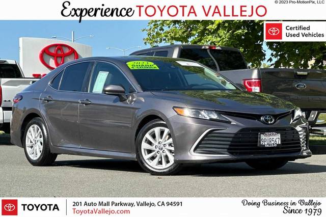 2023 Toyota Camry LE FWD photo