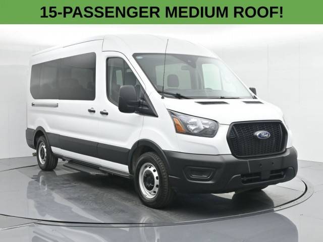 2023 Ford Transit Passenger Wagon XL RWD photo