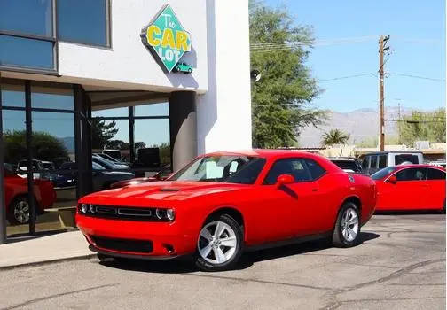 2023 Dodge Challenger SXT RWD photo