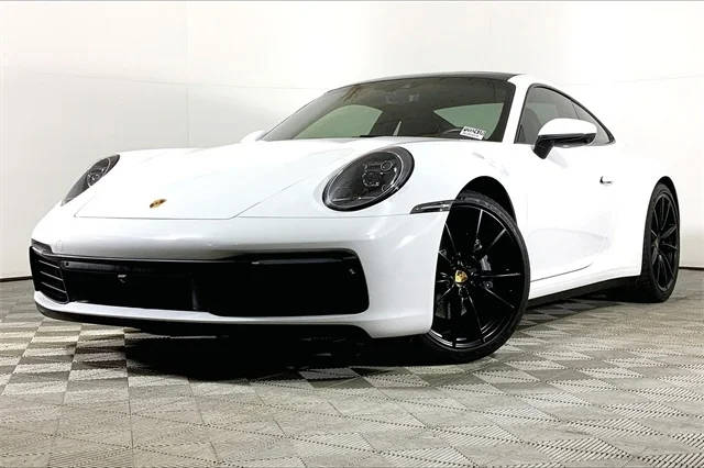 2021 Porsche 911 Carrera RWD photo