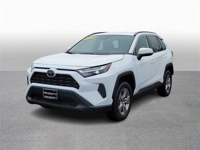 2022 Toyota RAV4 XLE AWD photo