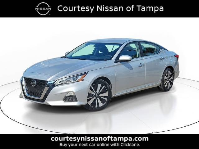 2022 Nissan Altima 2.5 SV FWD photo