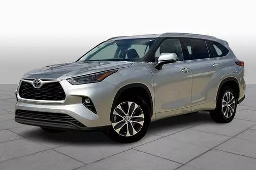 2022 Toyota Highlander XLE FWD photo