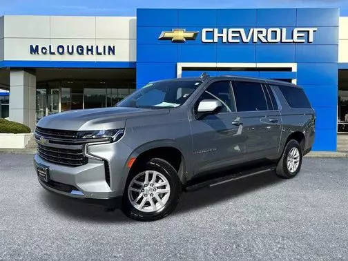 2023 Chevrolet Suburban LT 4WD photo