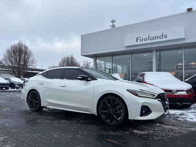 2023 Nissan Maxima SR FWD photo