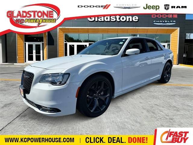 2023 Chrysler 300 300S RWD photo