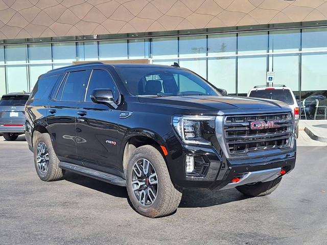 2023 GMC Yukon AT4 4WD photo