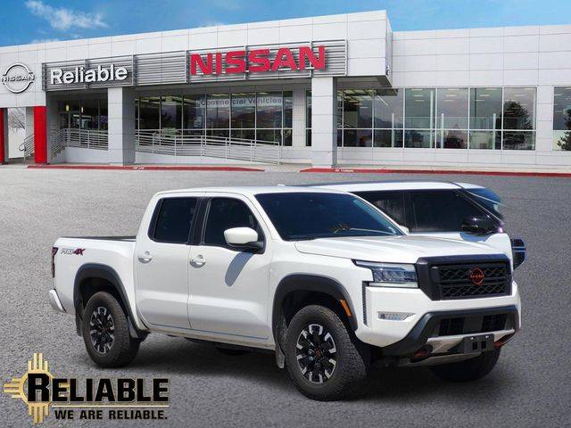 2023 Nissan Frontier PRO-4X 4WD photo
