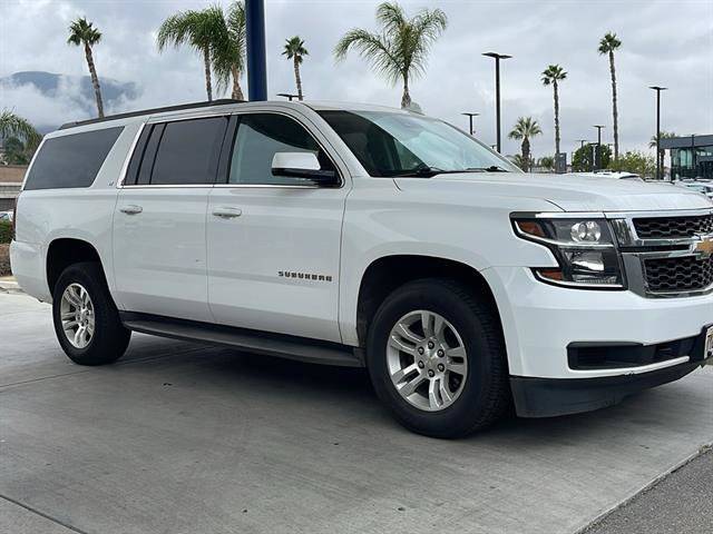 2020 Chevrolet Suburban LT RWD photo