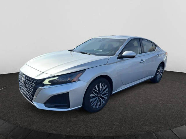 2023 Nissan Altima 2.5 SV AWD photo