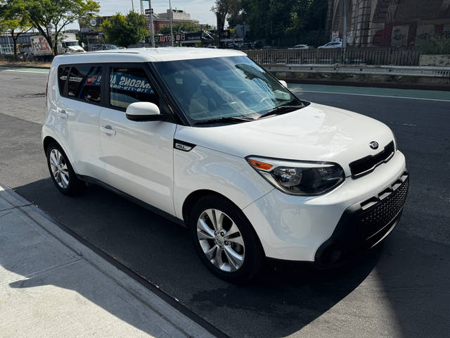 2015 Kia Soul + FWD photo