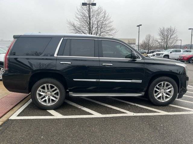 2015 Cadillac Escalade Luxury 4WD photo