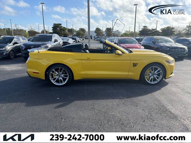 2015 Ford Mustang GT Premium RWD photo