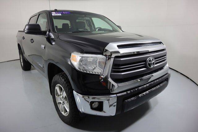 2015 Toyota Tundra SR5 4WD photo