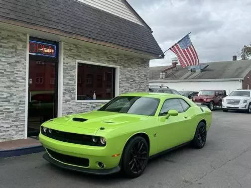 2023 Dodge Challenger R/T Scat Pack RWD photo