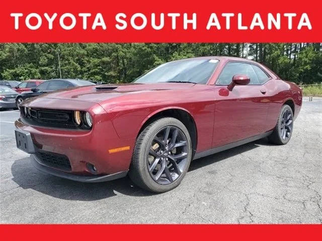 2022 Dodge Challenger SXT RWD photo