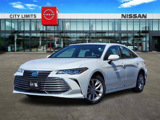 2022 Toyota Avalon Hybrid XLE FWD photo