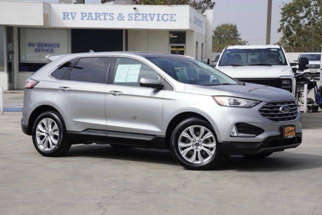 2021 Ford Edge Titanium AWD photo