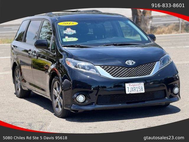 2015 Toyota Sienna SE FWD photo