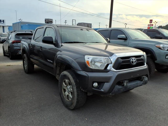 2015 Toyota Tacoma  4WD photo