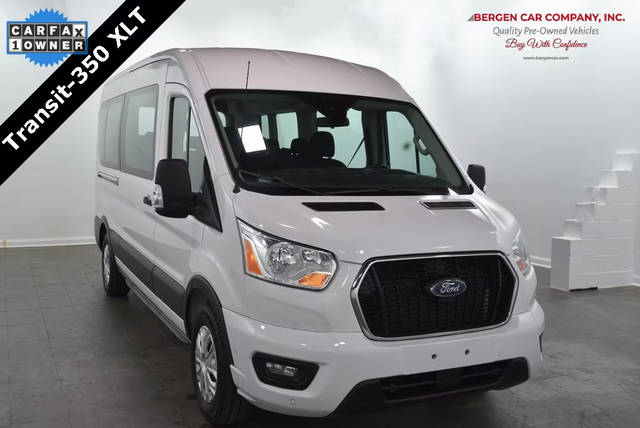 2021 Ford Transit Passenger Wagon XL RWD photo