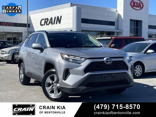 2022 Toyota RAV4 Hybrid XLE AWD photo