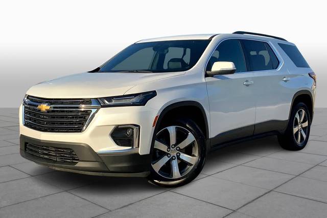 2022 Chevrolet Traverse LT Leather FWD photo