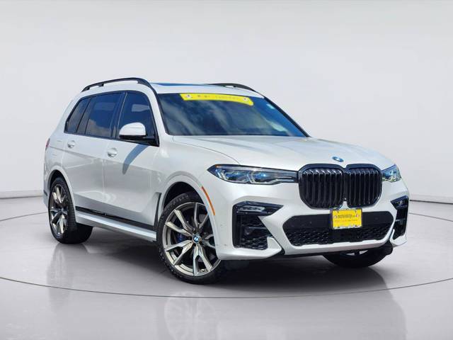 2022 BMW X7 M50i AWD photo