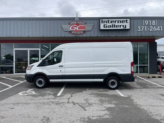 2017 Ford Transit Van  RWD photo