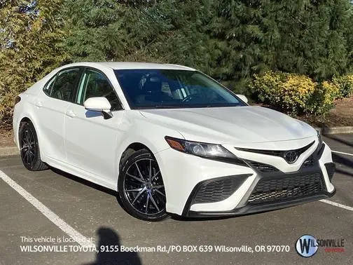 2022 Toyota Camry SE FWD photo