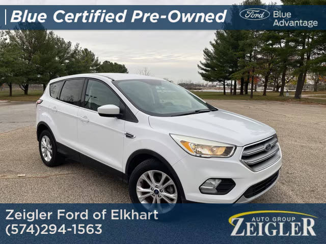 2017 Ford Escape SE FWD photo