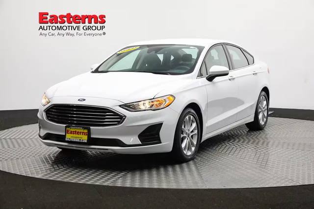 2020 Ford Fusion SE FWD photo