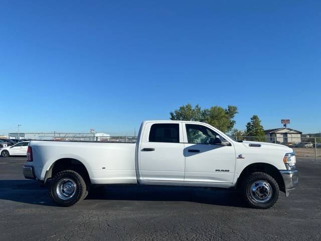 2022 Ram 3500 Tradesman 4WD photo