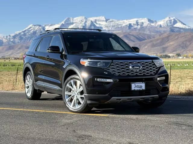 2023 Ford  Platinum 4WD photo