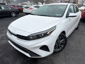 2022 Kia Forte LXS FWD photo