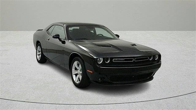 2021 Dodge Challenger SXT RWD photo