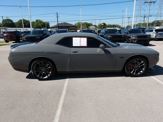 2023 Dodge Challenger R/T RWD photo