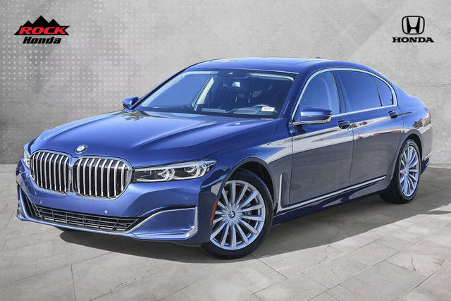 2022 BMW 7 Series 740i RWD photo