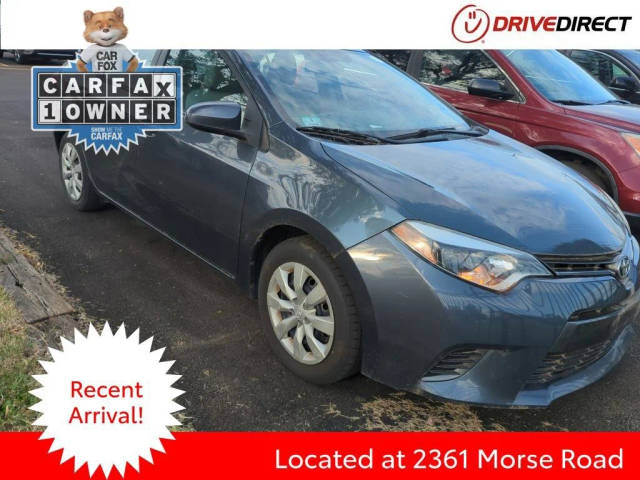 2015 Toyota Corolla LE FWD photo