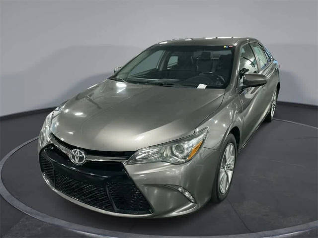 2015 Toyota Camry SE FWD photo