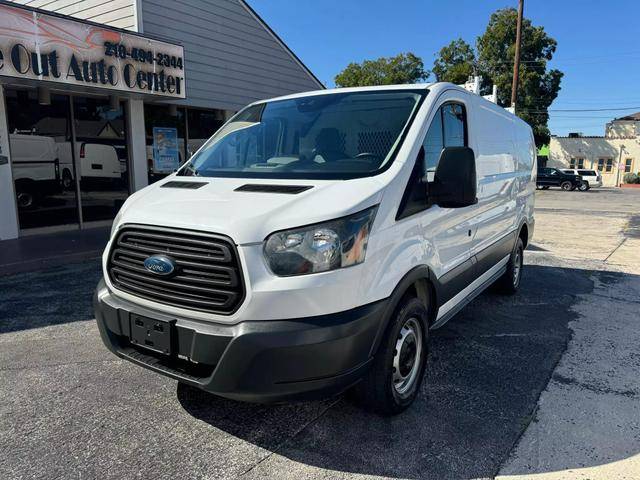 2017 Ford Transit Van  RWD photo